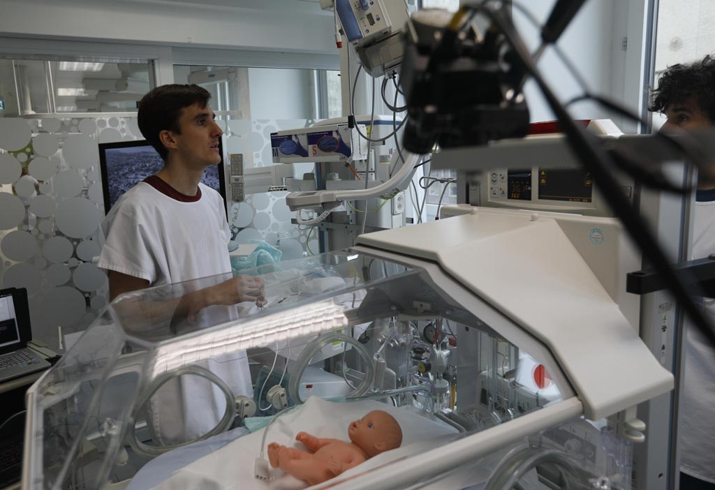 Sistema de cámara inalámbrica monitoriza a bebés prematuros