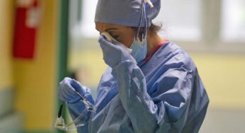 Los profesionales de enfermería están abandonando la profesión